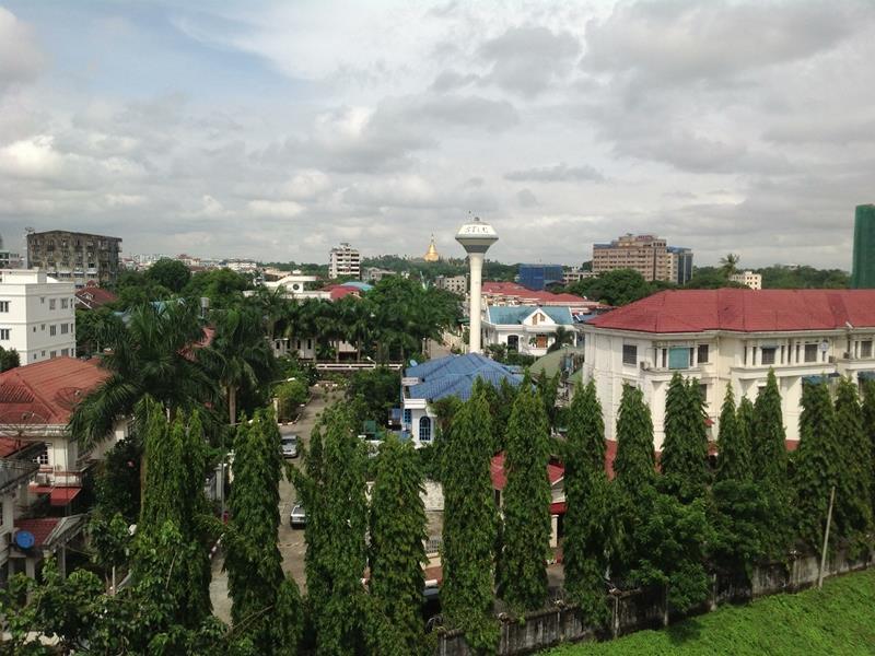 Hotel Glory Янгон Екстериор снимка