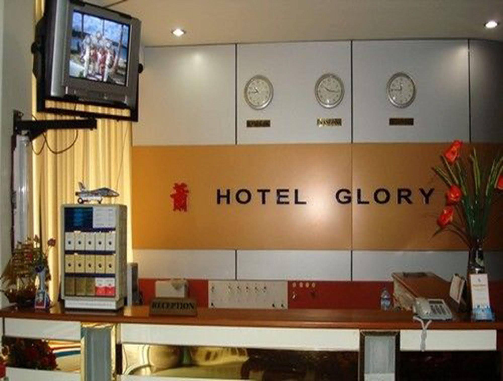 Hotel Glory Янгон Екстериор снимка